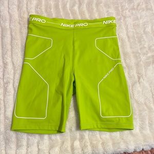 NWT NikePro Biker Shorts